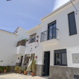 Se sortean dos viviendas en Cuevas del Becerro (Málaga) por 10 euros