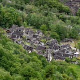 Rassa, il borgo di pietra nella Valsesia tra boschi e leggende