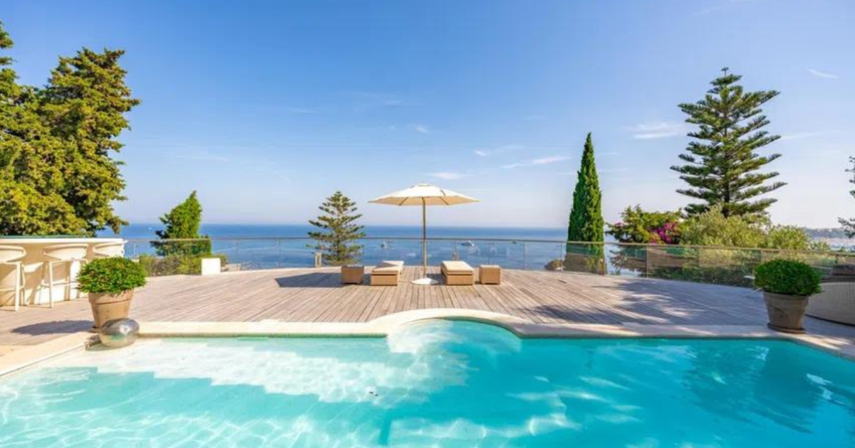 Pool In Italy Affordable beachside homes in Italy with pools — idealista/news