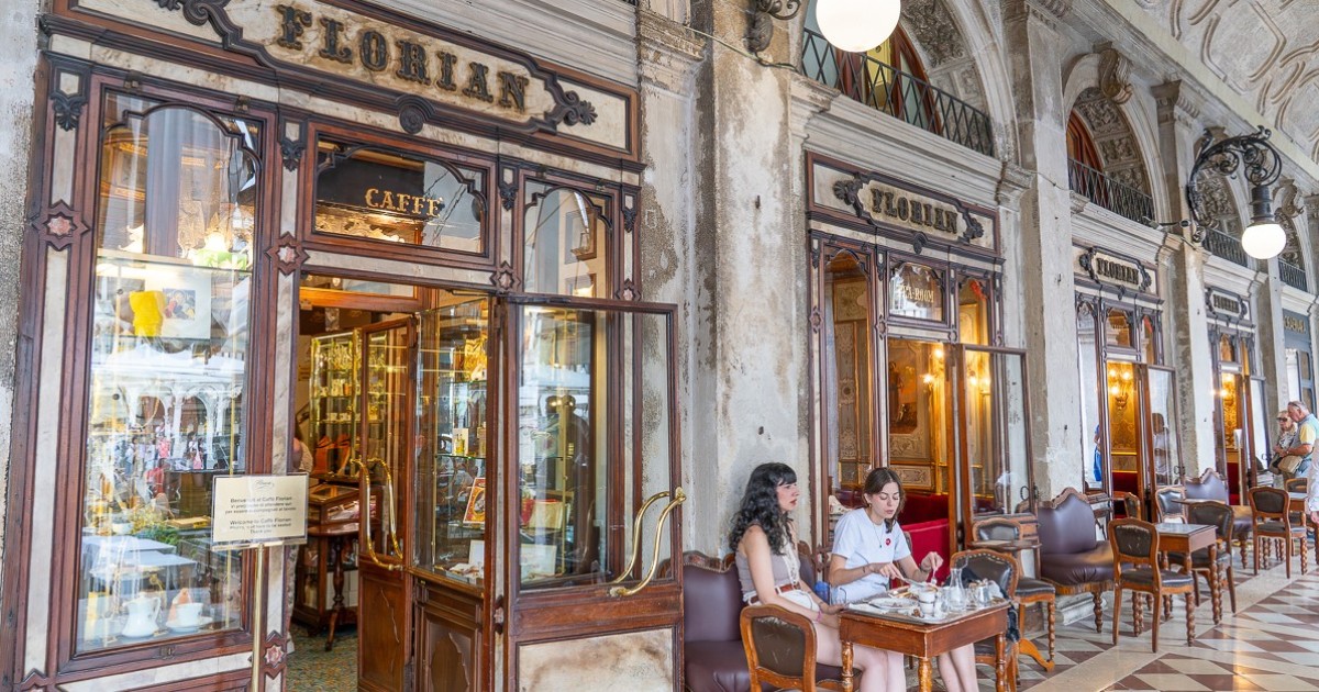 Welcome to Florian: the world's oldest coffee house steeped in art