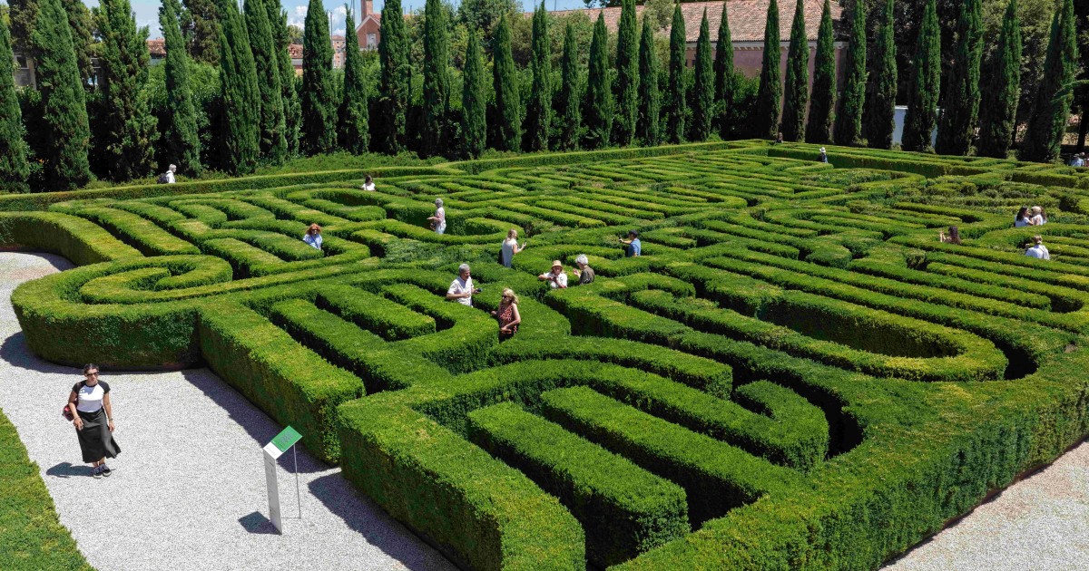 venice-s-borges-labyrinth-reopens-after-restoration-idealista-news