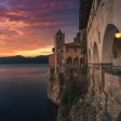 L’eremo sospeso sul Lago Maggiore: orari, costi e perché vale