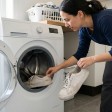 si possono lavare le scarpe in lavatrice