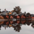 Case rosse sull’acqua a 50 km da Helsinki: la meta d’autunno
