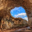 L'entrata della Grotta di Prohodna